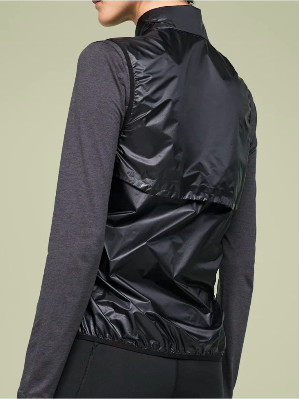 On Cloud Weather Vest View 6
